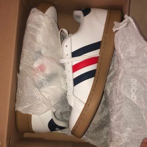 Adidas grand court shoes